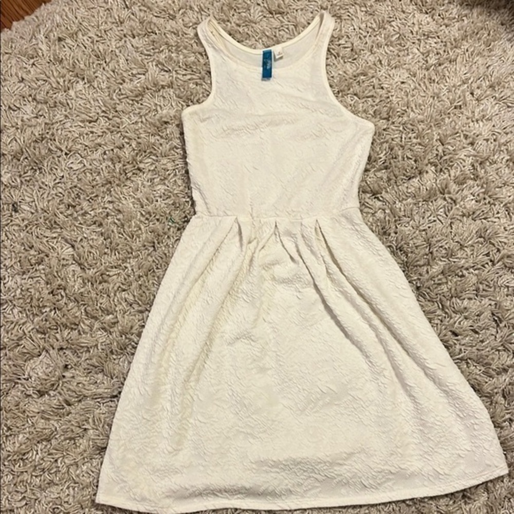 Elegant White dress